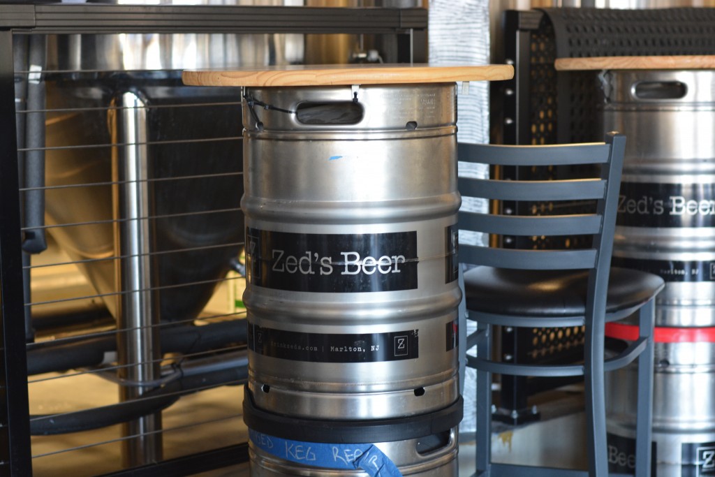 Zed's Beer - Keg Table